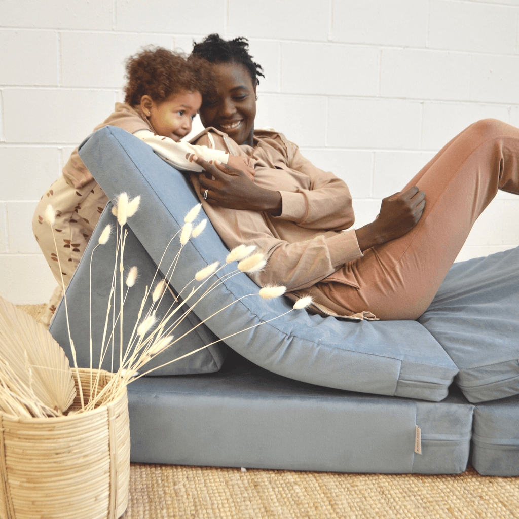 Cushy Couch - Cushy Couch