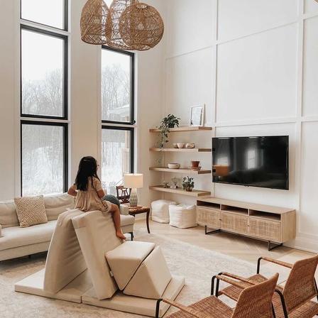 Cushy Couch - Cushy Couch