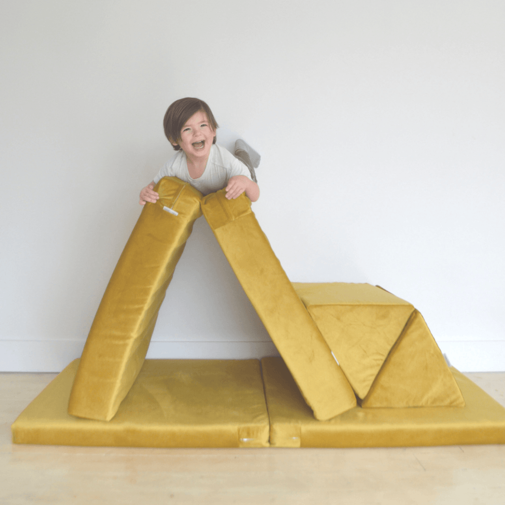 Cushy Couch - Cushy Couch