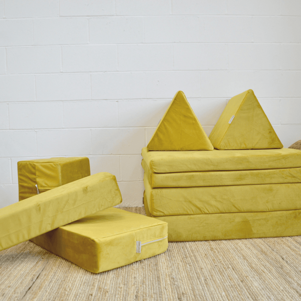 Cushy Couch - Cushy Couch